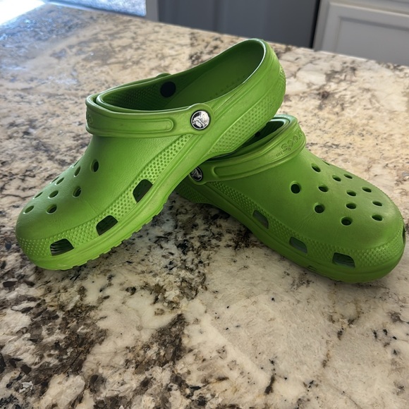 Crocs - Picture 2 of 4